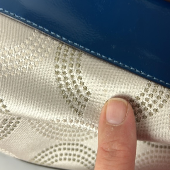 AUTHENTIC COACH Patent and Cloth bag. Missing shoulder strap. 2 stains. NWOT - Picture 7 of 11